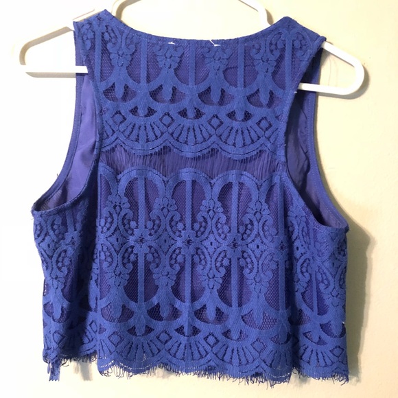 Blue crop top - Picture 2 of 3